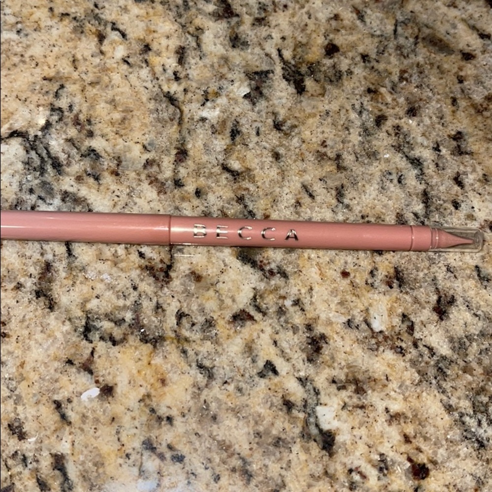 Becca nude lip liner
